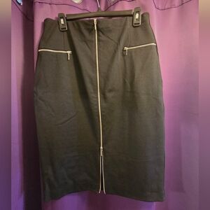 Jennifer Lopez Elegant Black Zippered Skirt